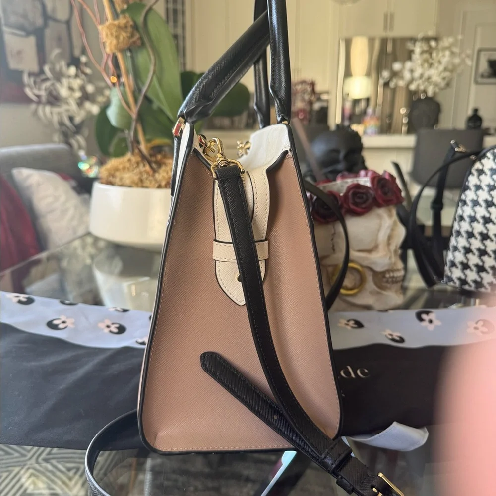 Kate Spade New York Madison Medium Satchel in Colorblock Saffiano Leather - Picture 5 of 7